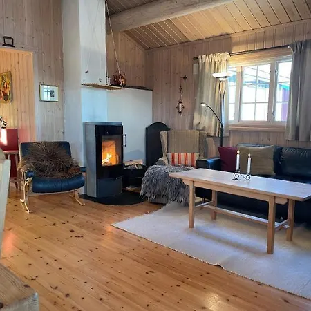 Koselig Og Sentral Med Peis Og Badstue Dom wakacyjny *