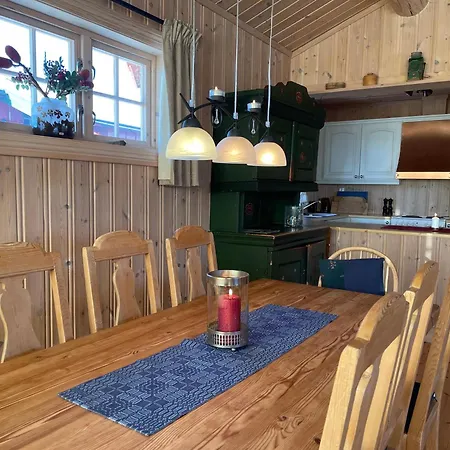 Koselig Og Sentral Med Peis Og Badstue Dom wakacyjny *